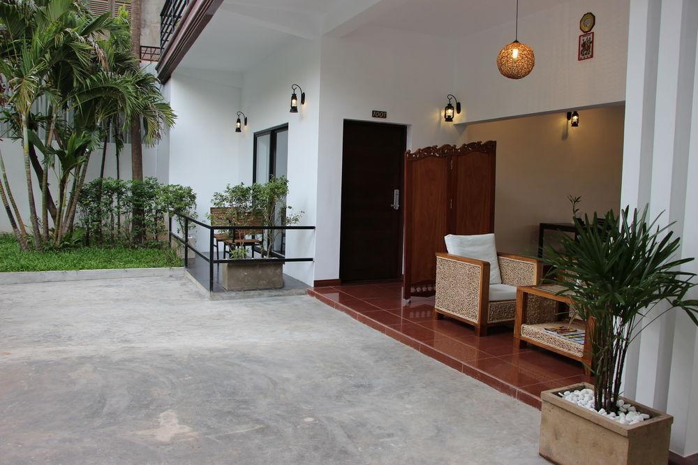 Palm Tree Boutique Hotel Phnom Penh Exterior foto